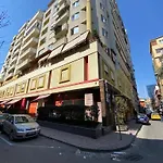 Retreat شقة فندقية 3*
