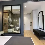 Retreat شقة فندقية 3*
