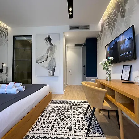 Retreat Тирана