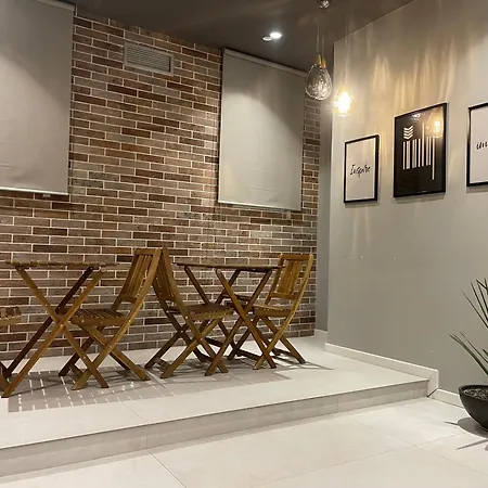 Retreat Ξενοδοχείο με διαμερίσματα 4*