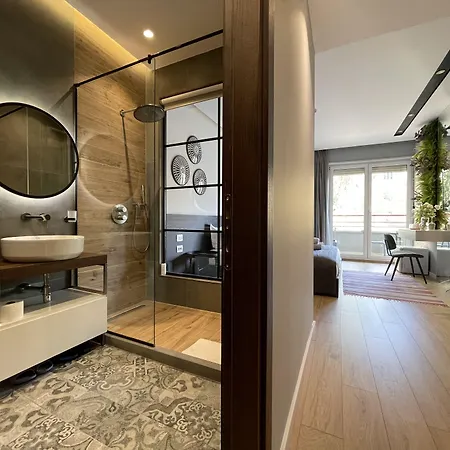Retreat Aparthotel
